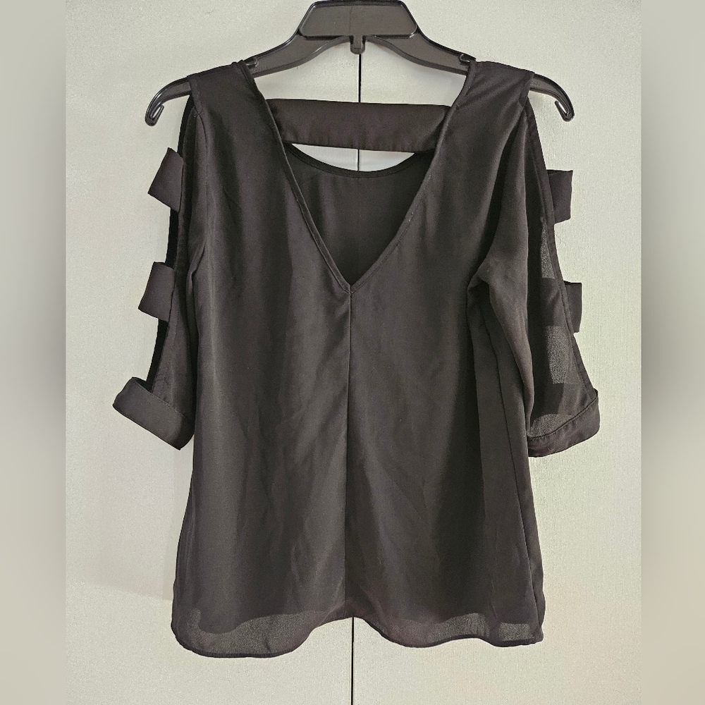 iZBYER Black Blouse 3/4 Sleeve Dressy Top Lightweight Size XS - Picture 1 of 8